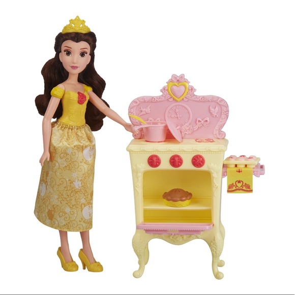 Disney Princess Belle’s Royal Kitchen 👑 - Picture 7 of 9